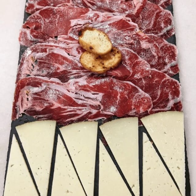 Queso Manchego & Jamon Serrano.