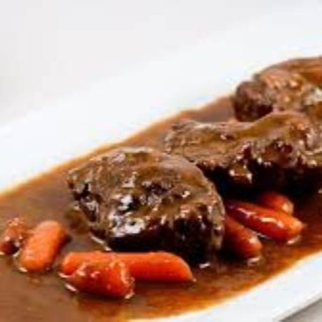 Carrillera De Cerdo Iberico Estofadas al vino tinto.