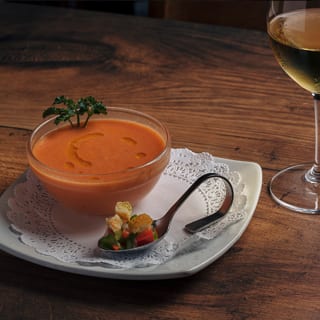 Sopa De Gazpacho C / Guarnición