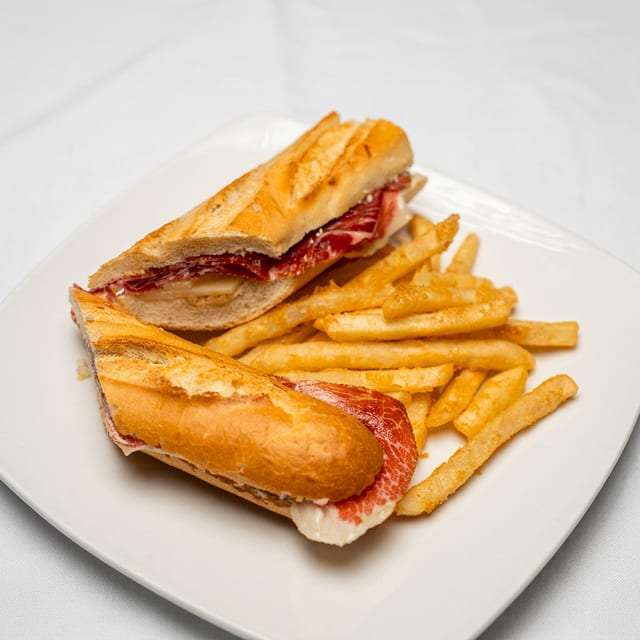 Bocata De Jamón Serrano.
