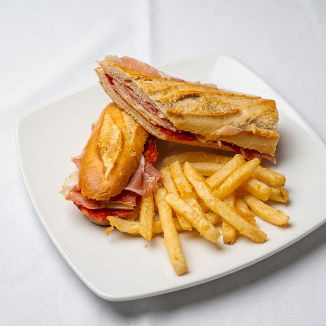 Bocata De Jamón, Queso Y Chorizo.